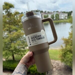 Limited Edition Stanley Hearth and Hand Brown Tumbler Cup 40oz